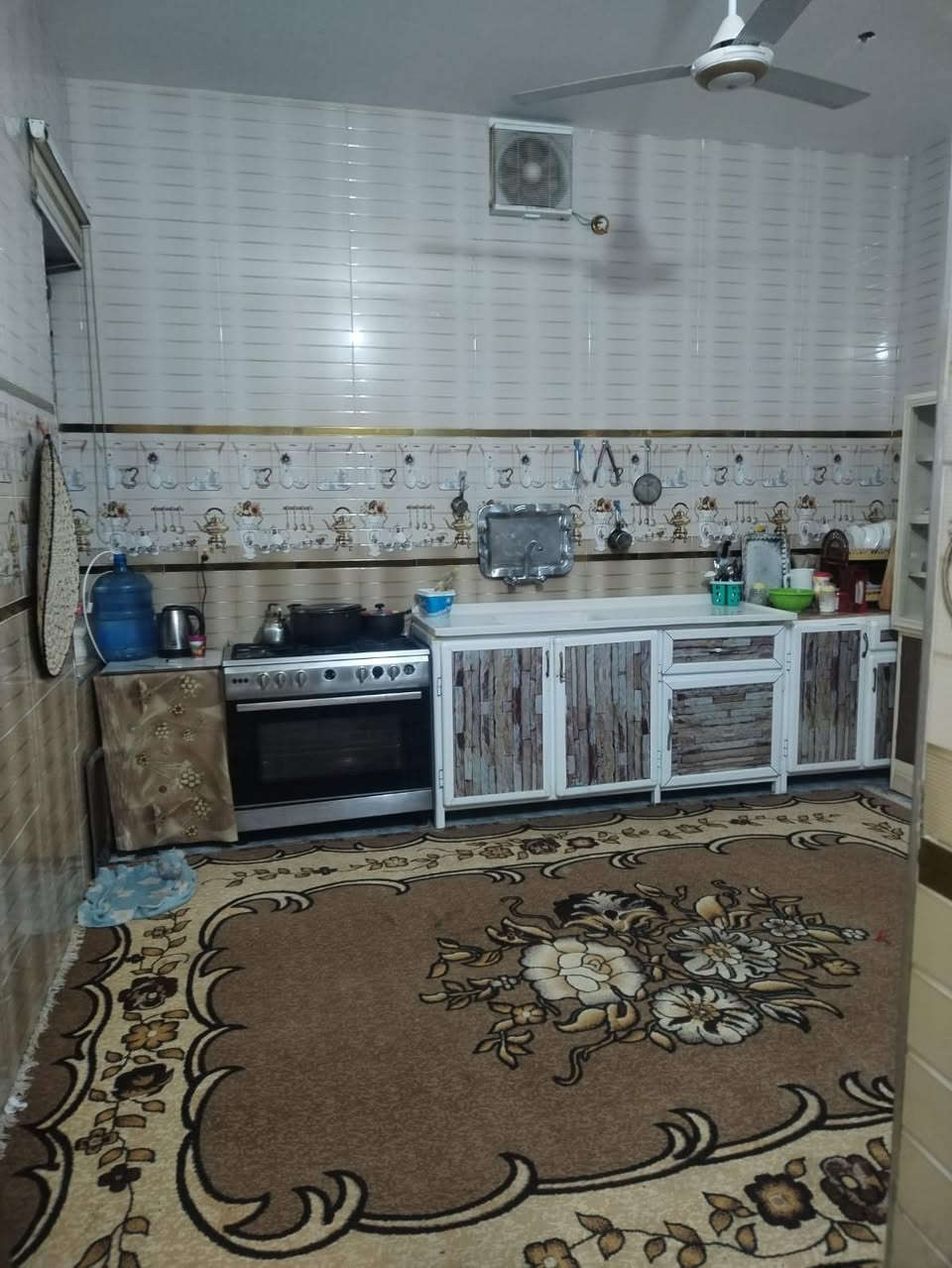 بيت للبيع بناء حجر
المساحه 300متر 
السعر 100مليون قابل للتفاوض
جنس العقار طابو زراعي سند 25
بيت جاهز نقص واجهيه فقط
خدمات كامله
العنوان الرمادي السوره صوفيه خلف مجمع سلام سكني
للبيع مكانهم 
________________________

للمزيد من التفاصيل يمكنكم زيارة مكتبنا 

مكتب سنتر 40 للعقار 
   في  الرمادي  شارع 40  مقابل ماركت القيصر 

او الاتصال على الارقام التالية  

 ***********   فراس  
 ***********   أبو جود 
 ***********   أحمد 
 

نستقبل من حضراتكم كافة العروض العقارية 

رضاكم أهم أهدافنا
