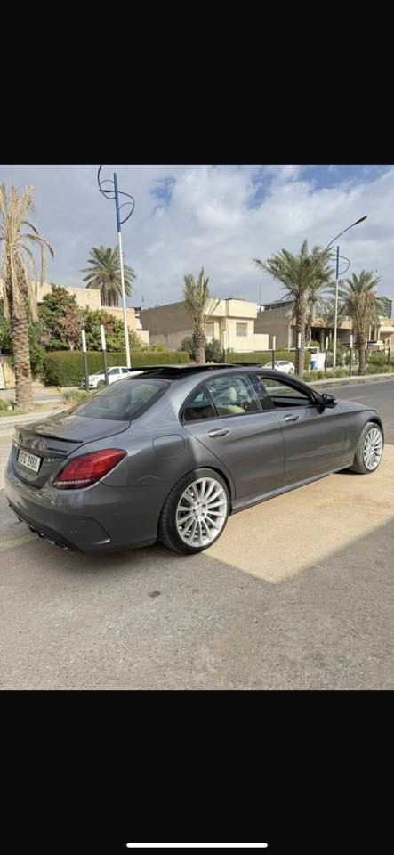 السلام عليكم للبيع او مراوس مع BMW
مارسدس c300 موديل 2021 فورمتك فول الفول للاخير 
حادث امريكا فقط بنيد وبل عراق بيها صندوك سيارة بدون ايرباك بدون شاصي بدون لغود مكفولة مابيها اي دواخل 
صفر مسج سيارة 

ملاحظة : سيارة تباع برقم عادي 
السعر 270 وبيها مجال مكاني بغداد - بغداد الجديدة 
***********
