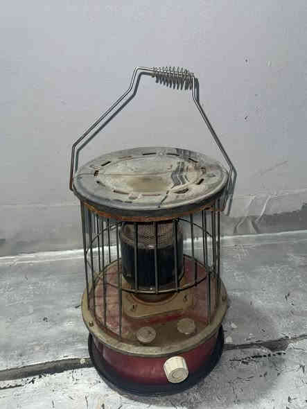 السلام عليكم 
صوبة نفطية 
للبيع 
مكان ديالى شهربان 
اتصال ***********
السعر 20
