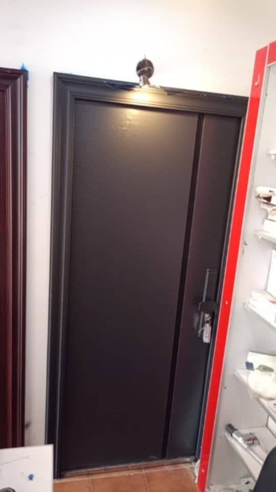 🚪💥 الكيان عملها تاني 💥🚪

لو ناوي تبني... أو تشطب... أو تبدل بابك القديم، العرض ده معمول ليك إنت 😍🔥

في معرض الكيان للابواب الصينية والتركية وفرنا ليكم أبواب درجة أولى بجودة ممتازة وشكل فخم يخلي واجهة بيتك مختلفة ✨
🔩 سُمك 7 ملي 🔐 أمان عالي وقفل متين 🏠 شكل راقي ولمسة فخامة 💪 خامات قوية وعمر طويل
وبتتحمل المطر والشمس والرطوبة العالية لفترات طويلة 
📏 المقاسات المتوفرة: ✔️ 80 سم ✔️ 100 سم ✔️ 120 سم

⏳ العرض لفترة محدودة والكمية ما مضمونة مع الضغط الحاصل

📍 الكيان للأبواب التركية والصينية
ما تخلي الفرصة تفوتك... أمّن بيتك وخلي بابك عنوان للفخامة من أول نظرة 👌
للتواصــــل واتس ومكالمات
0913894578


**إذا كنت صاحب هذا الإعلان وتريد حذفه لأي سبب، رجاءا أرسل رسالة إلى الدعم الفني**