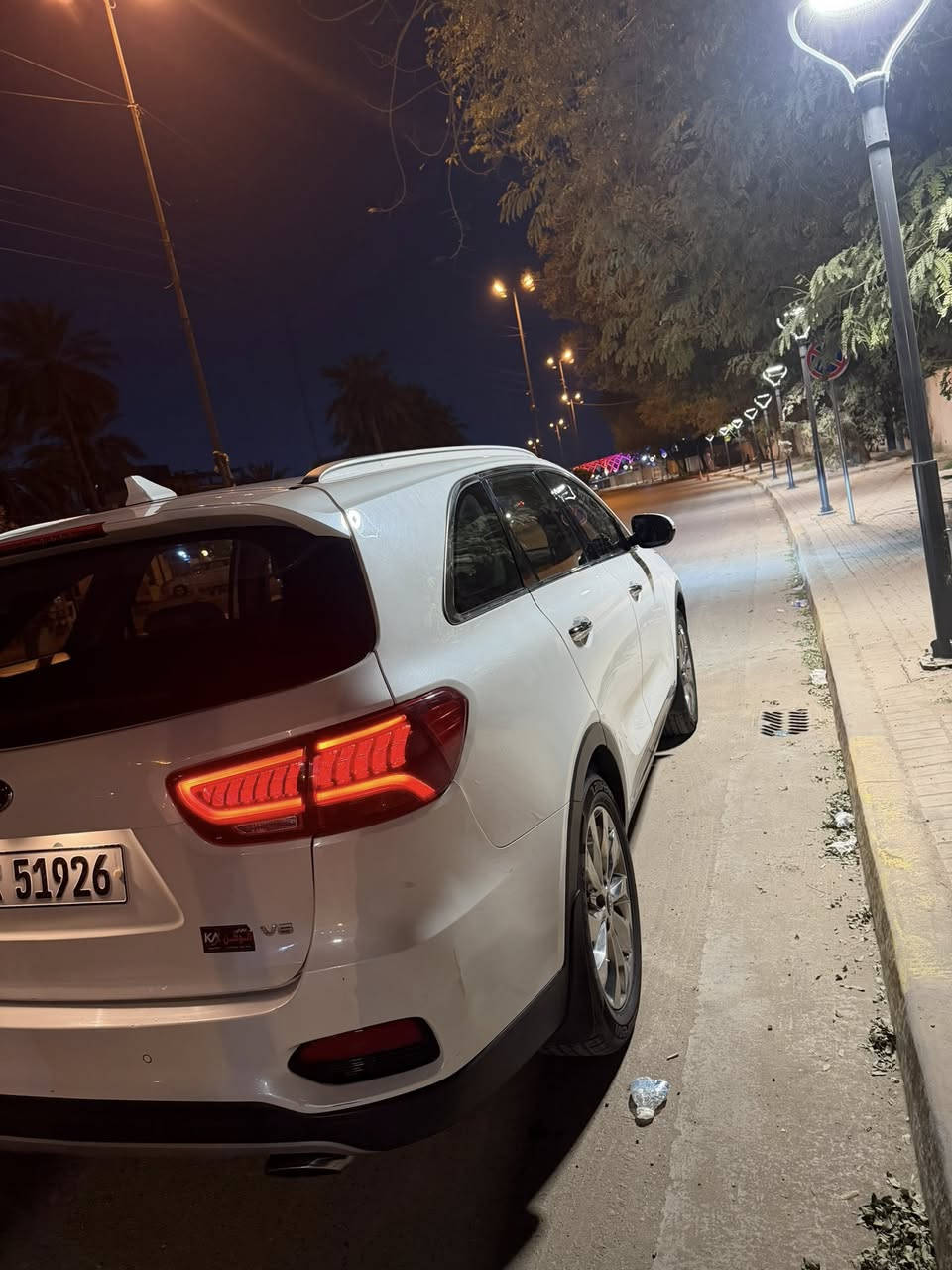 سورنتو موديل 2019 واحد علا واحد. فورل ويل 
مري شفط  بانوراما حساس  كراسي كهرباء+تدفئه  كشنات 
تبريد 3قطع 
تحكم ستيرن جهتين
هندبريك كهرباء 
صدر جديد ادامه. كامل 
السياره نضيفه 
ماشيه 95الف  
السعر 265 
***********
