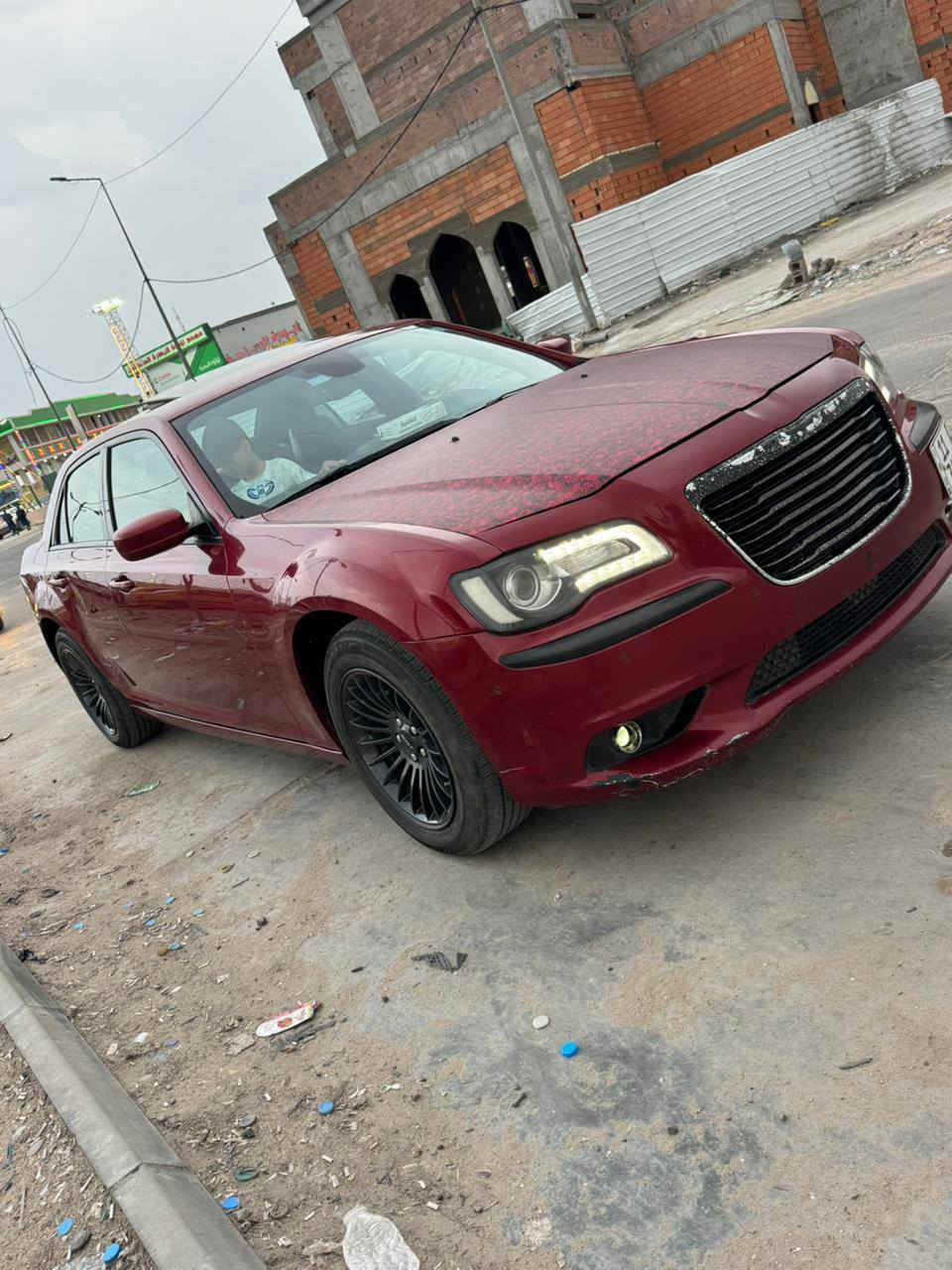 2013
هيمي V8
السيارة بيها جاملغ ايمن امامي وبنيد وتصليح 5 اصابع فقط تصليح باللغد الأيمن اثر الضربة +كلير بنيد وجاملغ وربع باب الصدر وبارد بالباب خلف الصدر 
السيارة جاهزة حدادة تخم تاير عليها كزوز اس ار تي دبات سود +برمجة طلقات مواصفاتها فول السيارة S شفتات ستيرن كهربائيات كلها السيارة مكانها بالبصرة السعر 147 وبيها مجال والتفاصيل على الرقم 
***********
