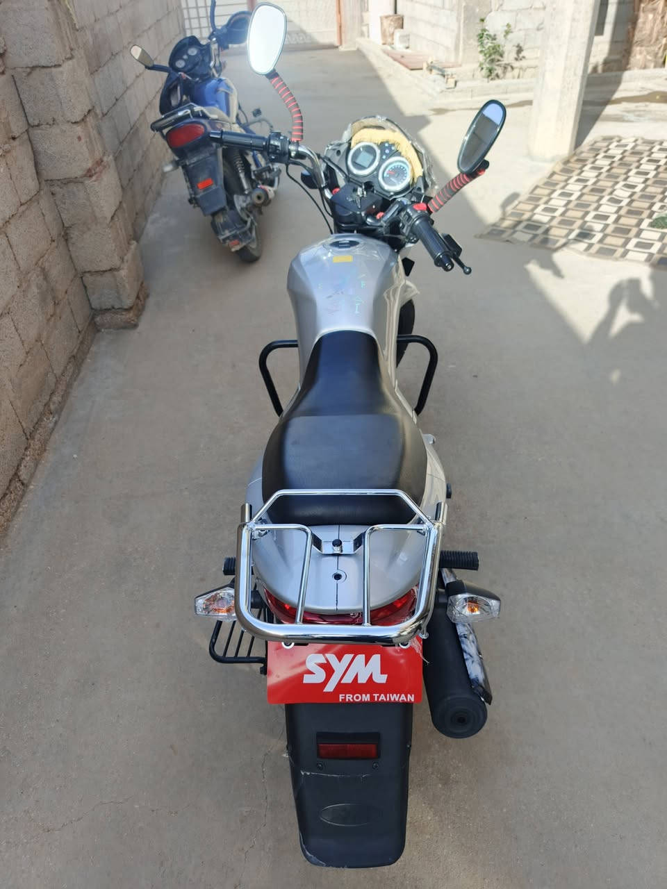 السلام عليكم 
سايم 22 مشدود قبل 40 يوم نظافة فوول السعر مليون و250 للاستفسار ***********
