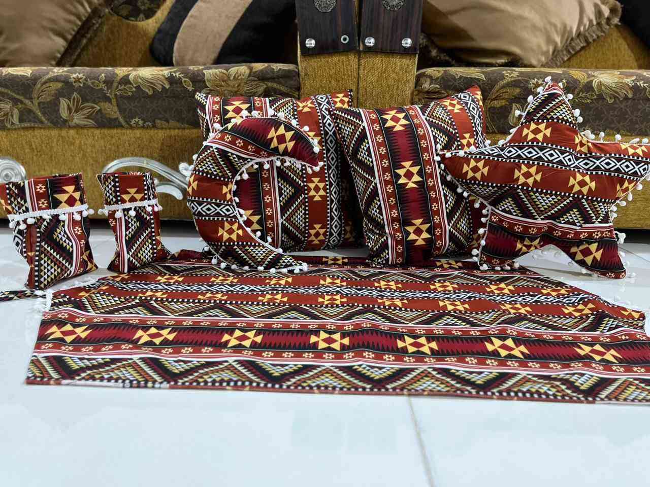 مفرش تخم كامل  5 قطع
 2 اكبار و2 ازغار 1  وسط
مع 6 وجه كوشايه ومفرش طبله 

 
القماش شاموا مقدف البصرة, العراق


**إذا كنت صاحب هذا الإعلان وتريد حذفه لأي سبب، رجاءا أرسل رسالة إلى الدعم الفني**