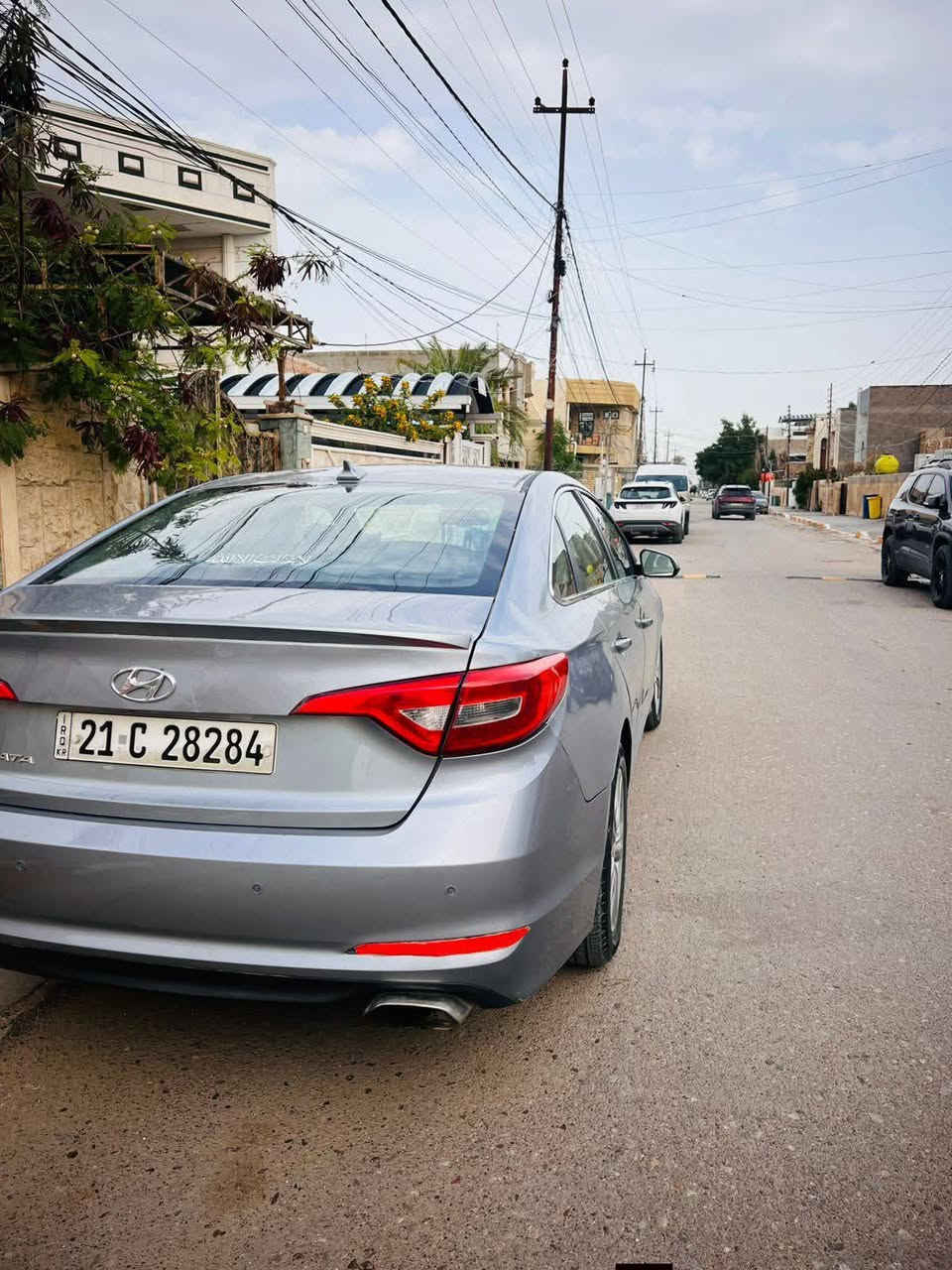 ‏السلام عليكم
‏🚗 للبيع / المراوس 🚗
‏
‏هيونداي سوناتا موديل 2015
‏ 🇺🇸 وارد أمريكي
‏فئة SE (المواصفات العادية)
رقم شمالي _ سليمانية 
‏
‏🔹 اللون: فيلي فاتح 🤍
‏🔹 الممشى: 123,000 مايل
‏
‏🔹 المواصفات:
‏✔️ محرك 2.4 لتر 4 سلندر GDI)
‏✔️ قير أوتوماتيك 6 سرعات
‏✔️ دفع أمامي
‏✔️ صرفية وقود جيدة ومناسبة للاستخدام اليومي
‏
‏🔹 التجهيزات:
‏✔️  نظام صوتي ممتاز
‏✔️ كاميرا خلفية
‏✔️ لد نهاري 
‏✔️ بلوتوث + USB + AUX
‏✔️ تحكم بالمقود
‏✔️ مثبت سرعة
‏✔️ مرايا قلاب
‏✔️ فتح وغلق مركزي
‏✔️ جنوط ألمنيوم قياس 17
‏✔️  صدر جديد امامي خلفي 
‏
‏🔹 الحالة:
‏✔️ ضرر قطعتين صبغ فقط 
‏✔️ بارد بسيط 
‏✔️ السيارة بحالة جيدة وممتازة وجاهزة للاستخدام
‏
‏
‏📍 الموقع: (بغداد - المحمودية)
‏💰 السعر: (116$)
‏
‏📞 للاستفسار: (***********)
