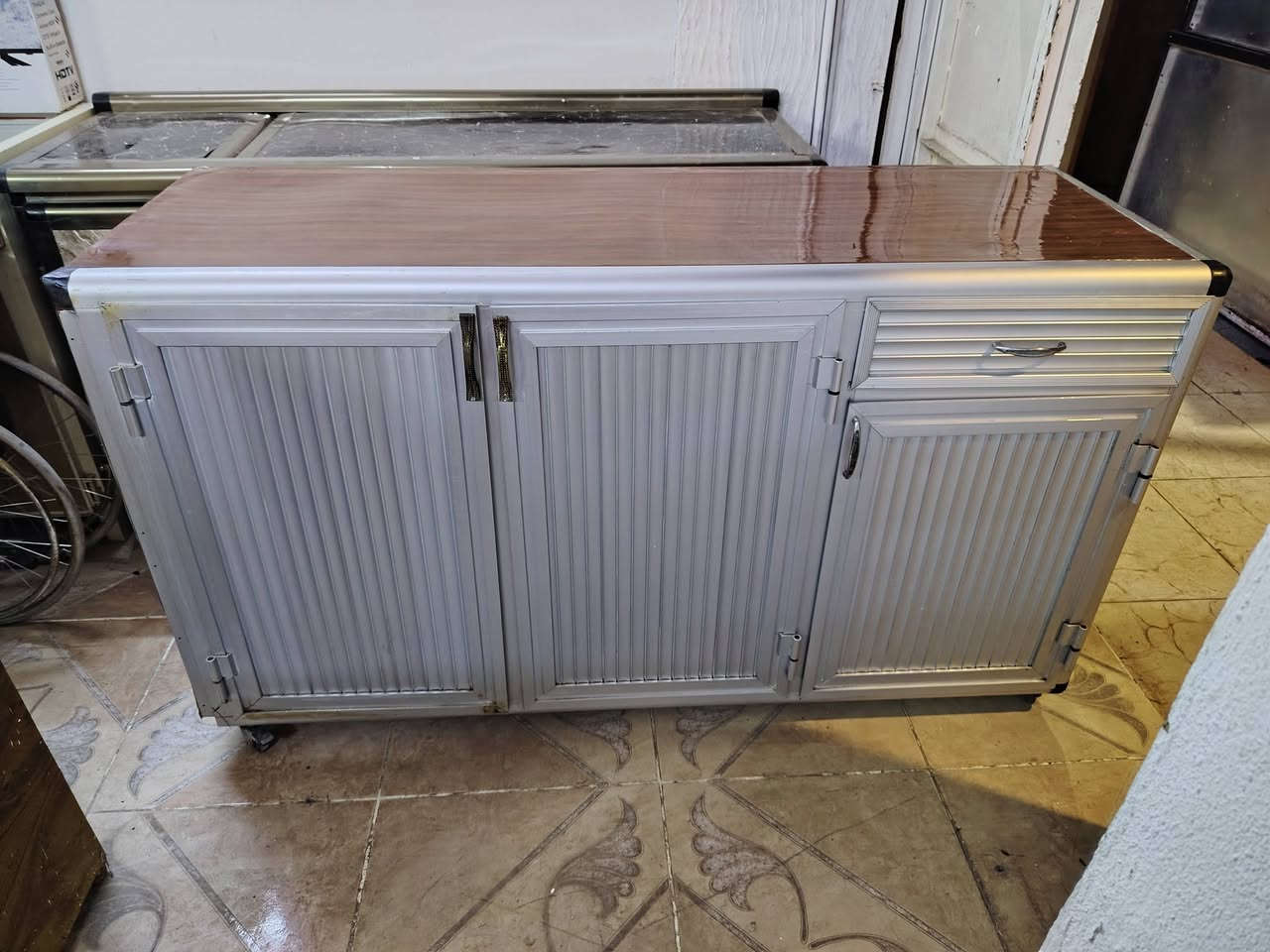 اغراض للبيع مستخدمه
حي سومر قرب جامع قباء محلات ابو عبدالله
***********________***********
مستعدون لشراء الاغراض الجديده و المستخدمه والسكراب واغراض البيوت كامل
