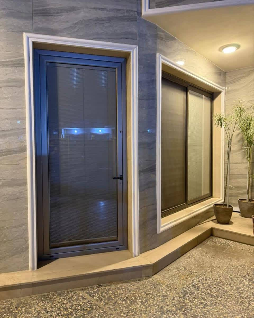 أعمال ألمنيوم بحدث الموديلات شبابيك) (دروجه) (كاونترات) (وجهات كيرت ول ( تواصل علا رقم

(***********)
