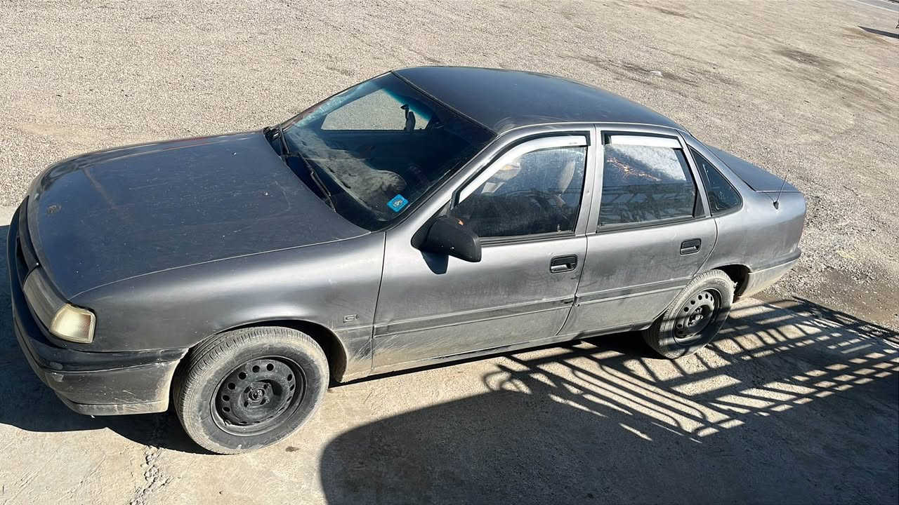 فكتره 
موديل ١٩٨٩
صبغ عام جماليه. بدون معجون. 
رقم كركوك جديد مشروع وطني 
محرك ١٦ 
صدر كير محرك تايرات كله شرط 
مكاني كركوك. 
السعر ٣٣ وبيه مجال. 
*********** بي واتساب كركوك, العراق

