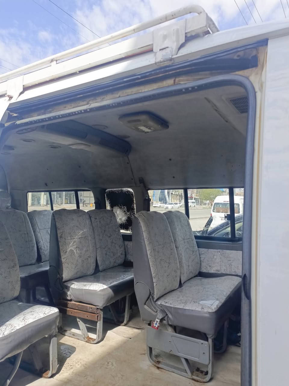 سلام عليكم جنبي H2 للبيع مديل 14 رقم نكليزي باسمي سنويه لل31 هزه جديده مكينه جمره كير اكسن هايسه مكفولات دوشمه جديده حداديه تخم تاير تخم ويل هايسه سله نصر جميلي درع خلفيه شاشه تاب سماعات ملكه تبريد شغال ثلج 🥶 محور سبلت اضافي مال ستاركس كهربائيات كلها شغاله اشاير لد بيها مكانات صبغ باب سايق وقبق بانزين وشبر وره باب سلايت فقط باقي مكفول وشغل درجه اولى تجي تشوف ما مبينات بس اني اكلك بيهن ليكدام السعر 123 وبيها مجال مكاني نجف اتصل وتدلل ***********//***********//
