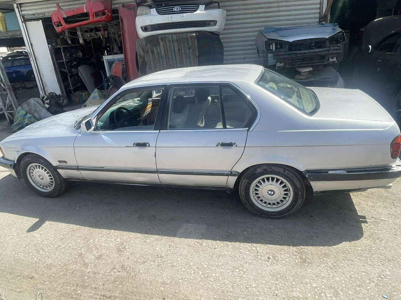 سلام عليكم
من رخصه الادمن
BMW 735
مكينه وكير جدد مكفولات
موديل 1991
السياره بأسمي مداور ثاني يوم
مكان حله اكرمين
رقمي***********
بيع او مراوس بسياره كوري
