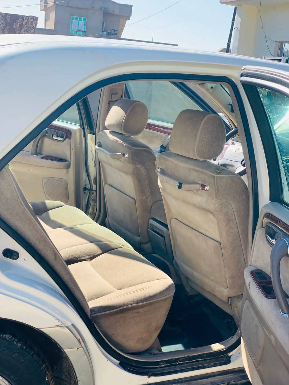 للبيع جنون ملكه ادوات ادوات ادوات
 كير محرك مكفولات محرك ديفور  
 المرغوب  دكمتين  آمري شفط تبريد ثلج كهربائيات كلها شغاله تاير نص عمر صدر أمامي خلفي جدد مشط جديد داخل مكان صلاح الدين  رقم الهاتف ***********فقط بيع المو شراي لايكسر بحلال العالم
