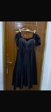 فستان • ملبوس مره • مقاس ٤٨