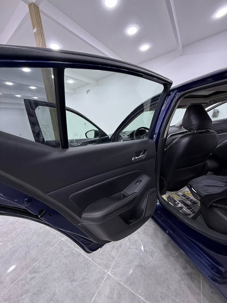 السلام عليكم
نيسان التما SR فول مواصفات

الموديل2019 
ماشيه 73000 ميل 
محرك 2.5

🏁فتحه سقف

🏁كشنات جلد

🏁كشنات كهرباء

🏁كشنات تدفئه

🏁رادار جانبي نقطه عمياء

🏁تحديد مسار

🏁مثبت سرعه
بصمه وبصمه ابواب
تشغيل عن بـعد 
لايت ليد وزينون بلادي
شاشه apple car play

وبعد مواصفات 

بدون ايرباك بدون دواخل 

حادث السياره بلصور بنيد مصبوغ

جاملغات بارد بيهن

مكان السياره عامريه بغداد 

السعر 140 وبيه مجال للطيبين 

***********:متواجد واتساب
