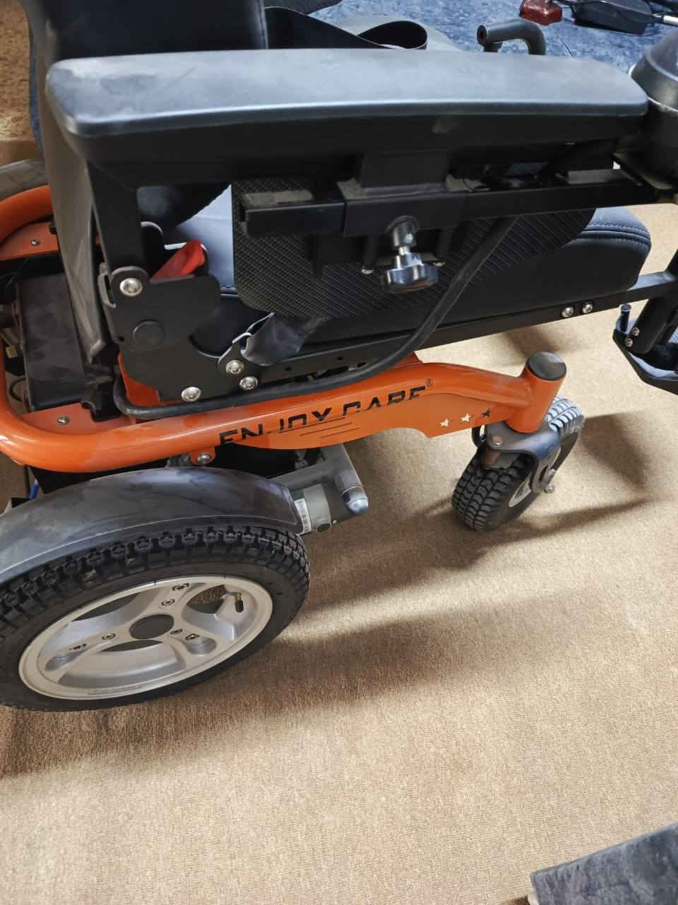 للبيع...
عربانة شحن جديدة 
العنوان/ كربلاء
 السعر/ 650
موبايل/ ***********
