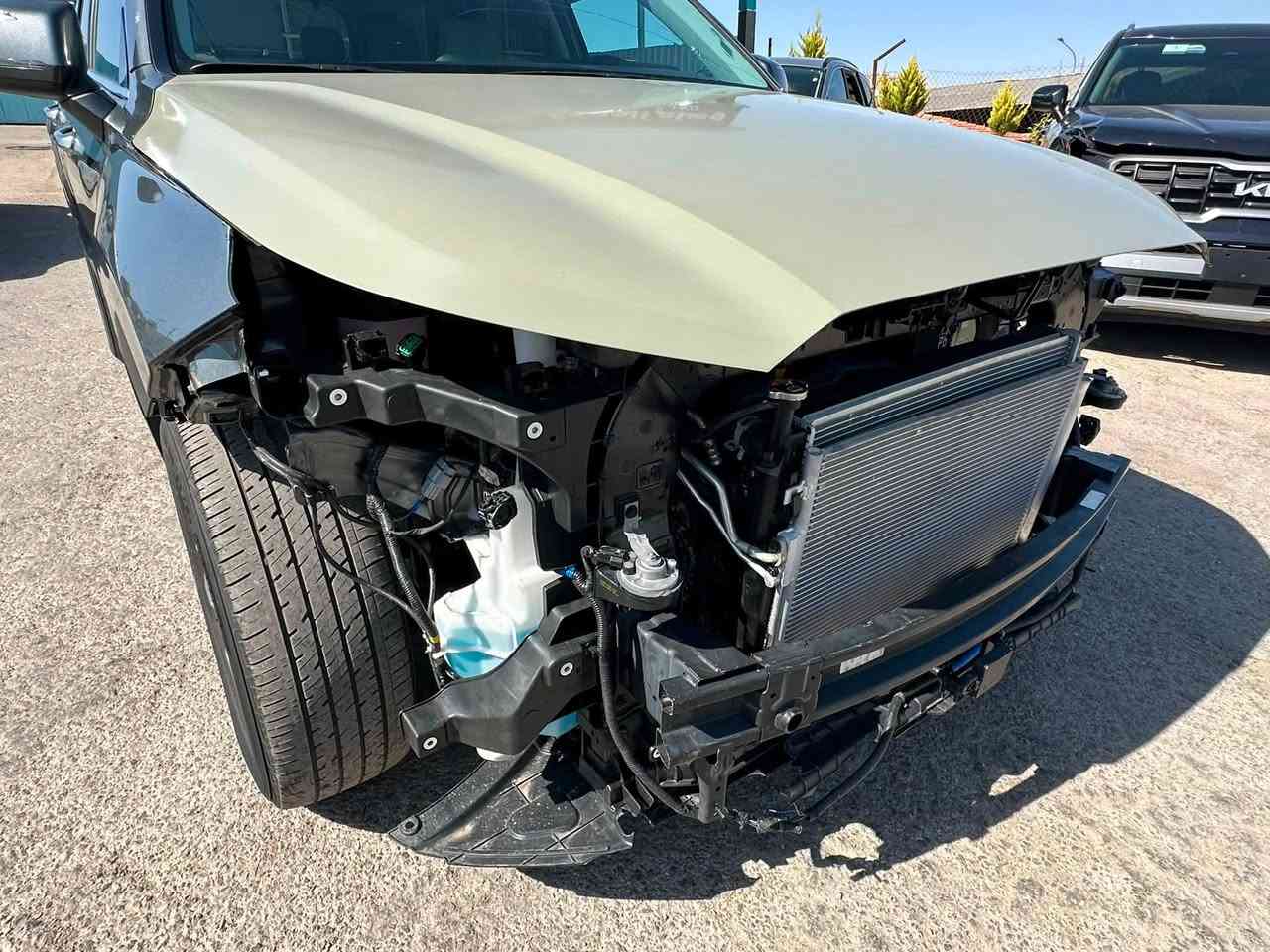 بسم الله الرحمين الرحيم.                                 

نوع السيارة🚘 2025 HYUNDAI PALISADE SEL.     

حجم المحرك🚌6سلندر🚦🚦.                                

السيارة موجود ✅بالاردن  🚗المنطقة الحرة الزرقاء                    

الضرر واضح بالصور ✅ارباك مصلح ✅ومكرش عقل ارباك  🚘السيارة تشتغل وتمشي.   
 
السيارة 🚘🚗🚕 تدخل اعفاء شهداء(معفية من الكمرك والرقم) 

الاستفسار✅على الرقم  *********** اتصال  واتساب  (لان حالين في الاردن)✅✈️🫶          

او مراسلة واتساب على الرقم الاردني 00962797080658. 

عنوان المعرض🛣️🛣️⬅️شارع 18 شمال المنطقه  الحرة🚗🚗🚗.     
  
 ملاحظة🚗🚕🚘🌹🫶اعمل متابعة يوصلك كل ماهو جديد✈️🏎️🚗.    

ملاحظة السيارة ✅🌹بدون اي صبغ وكلير✈️✈️🚗🚗🚘🚕✅🫶

