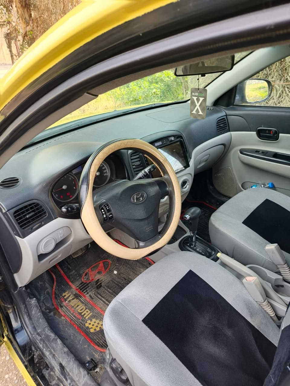 اكسنت كندي موديل 2011 رقم انكليزي سنويه 2030 بأسمي اني الشرعي شرط الوكالة والتحويل الهيئة والغرامات مصفره كابون بانزين ماستر طخم تايرات جديد سياره جاهزة 
الضرر جاملق الخلف السائق مكاني موصل حي سومر السعر خابر ودلل اني مكلف بلنشر خابر على الرقم ***********
