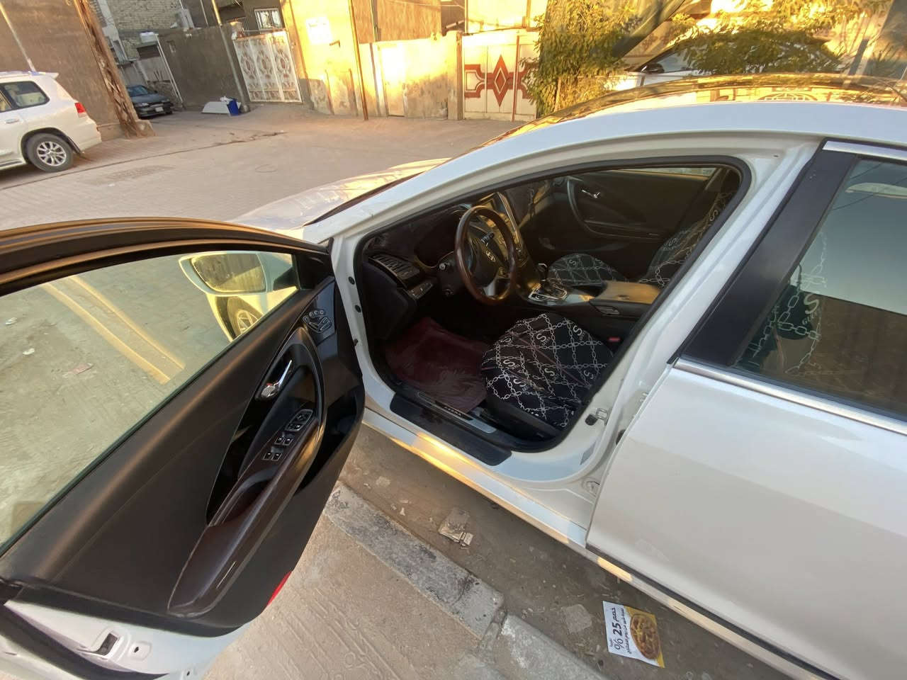 السلام عليكم ازيرا 2014 فول مواصفات مكفوله من الصبغ والتبديل رقم دهوك باسم شركة متتحول بس وكالة مكانها نجف
***********
