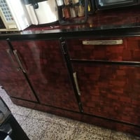 كاونتر • ٣ قطع • نضيف」「شارع عشرين