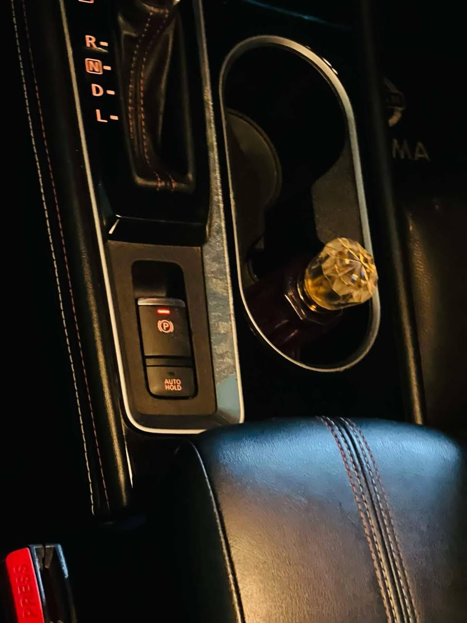 🚗 للبيع: نيسان ألتيما 2023
📍 مكان السيارة: الأنبار – الفلوجة
📞 للتواصل: ***********
💰 السع137ورقة – قابل للتفاوض
📊 المسافة المقطوعة: 44,000 كم
🛠️ المحرك: 4 سلندر – 2.0 لتر تيربو

⚙️ المواصفات: فئة RS Sport
• محرك VC-Turbo بقوة 236 حصان وعزم 267 نيوتن.متر
• ناقل حركة CVT مع وضعية تبديل يدوي عبر الشفتر
• نظام تعليق رياضي
• عجلات ألمنيوم مقاس 19 إنش
• فتحة سقف
• مقاعد جلدية رياضية مدفأة
• شاشة لمس مقاس 12.3 إنش مع نظام ملاحة
• دعم Apple CarPlay وAndroid Auto لاسلكيًا
• نظام صوتي Bose بـ9 سماعات
• شاحن لاسلكي
• نظام ProPILOT Assist لمساعدة السائق
• نظام مراقبة النقطة العمياء والتنبيه عند مغادرة المسار
• تشغيل عن بُعد مع تحكم ذكي بالمناخ

⚠️ الضرر:
• صور الحادث والسونار مرفقة مع الصور

📌 تفاصيل إضافية:

• وارد أمريكي
• رقم السيارة: أربيل الدولي الجديد
• باسمي المالك – تحويل مباشر
