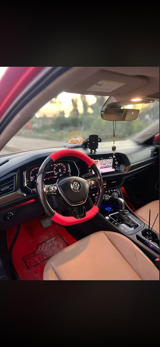 السلام عليكم
جيتا  فواكس واكن 2019 

 سابقاً مكفوله كفاله عامه  

قبل سبوعين شخطه  ابو ستوته الصوره داخل المنشور 

السياره فول موصفات 

🔹فتحت سقف 

🔹رادار امامي خلفي 

🔹كشنات جلد

🔹بصمه

🔹مكينه 1400 تيربو 

🔹ماشيه 97

🔹شاشه جبيره

🔹تحكم استيرن 

🔹حداديه جاهزه 

🔹كير مكينه مكفول

🔹السياره رقم بغداد 

🛑السياره مكانه بابل /المسيب 

📞/‭0774 623 4147‬

— في ‏‏المسيب‏‏. السعر141 وبيه مجال
