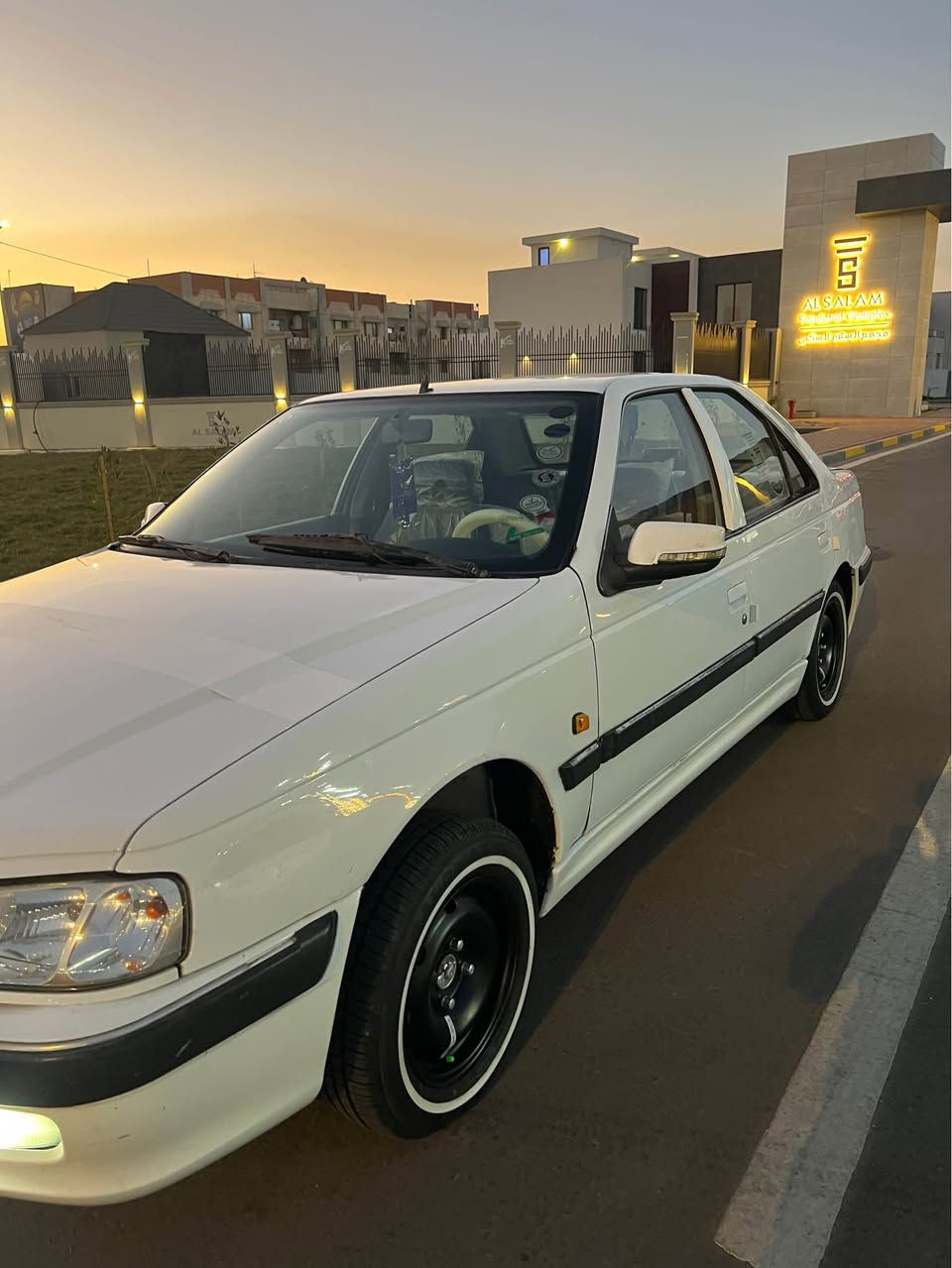 سلام عليكم بيجو بارص موديل 15 للبيع سياره  كفاله من ضربه وتبديل سياره مكينه كير حداديه سياره جاهزه سعرها 48 بيه مجال *********** البصرة, العراق
