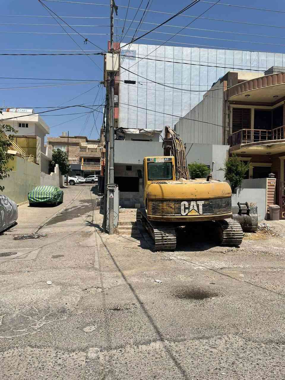 للبیع مستعجل
  مکان سلیمانیە
 حفارە سعر ١٨٥ ورقة
دقاق ١٨ ورقة
***********
