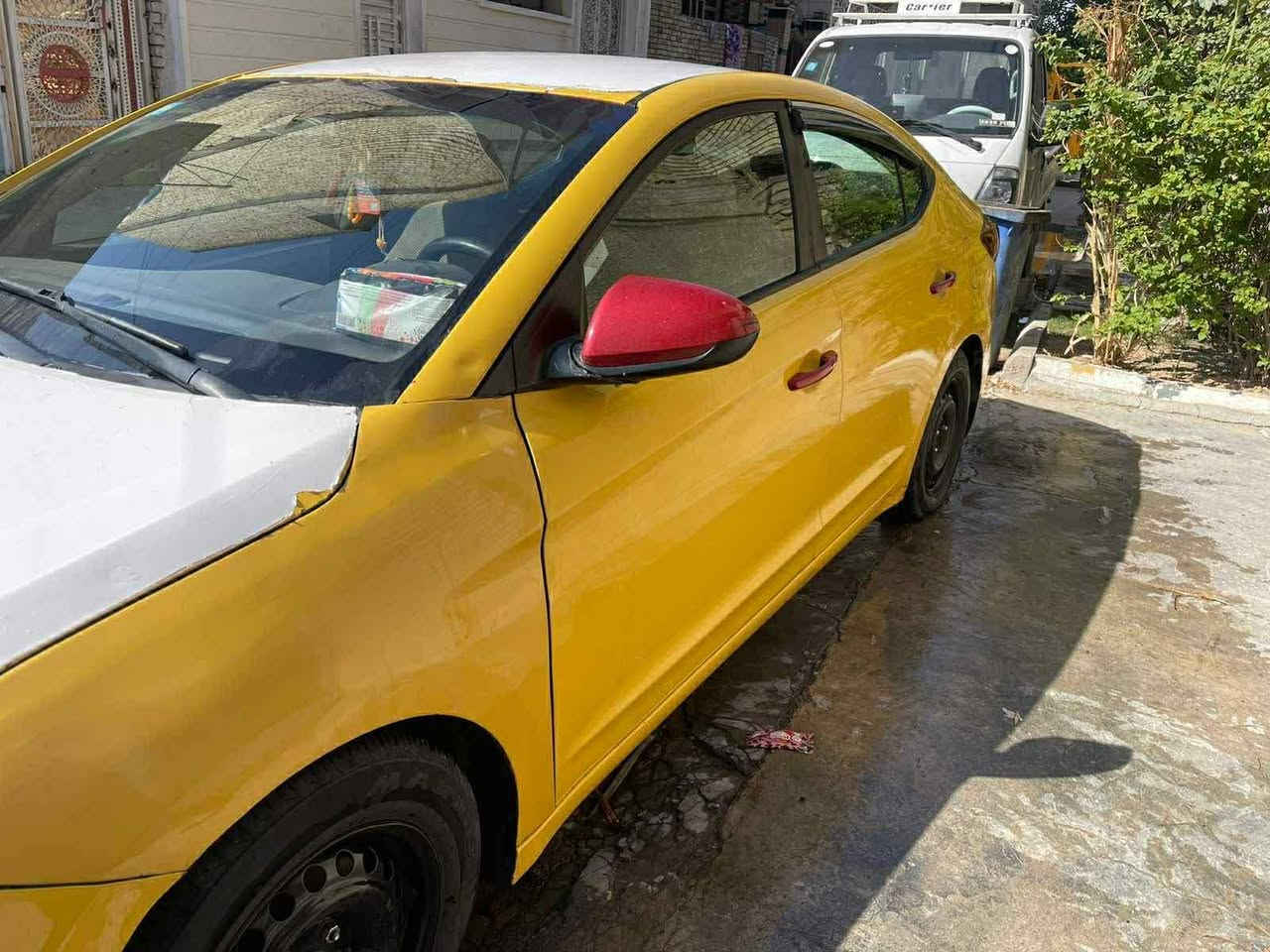 النترا ١٩ امريكي
مكينه ٢٠٠٠
كير ايتي بلادي
بيهه تبديل قطعتين جاملغ وبنيد
سونار موجود
مكان بغداد البلديات 
***********
بيع مستعجل
