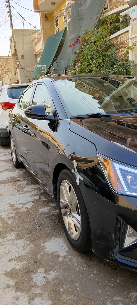 السلام عليكم
النترا 2019امريكي صورة الحادث بالمنشور
سيارة جاهزة بيهة 4قطع كلير بامريكا بدون معجون بدون ايرباك 
العنوان شعب عدن 
السعر 117
***********
