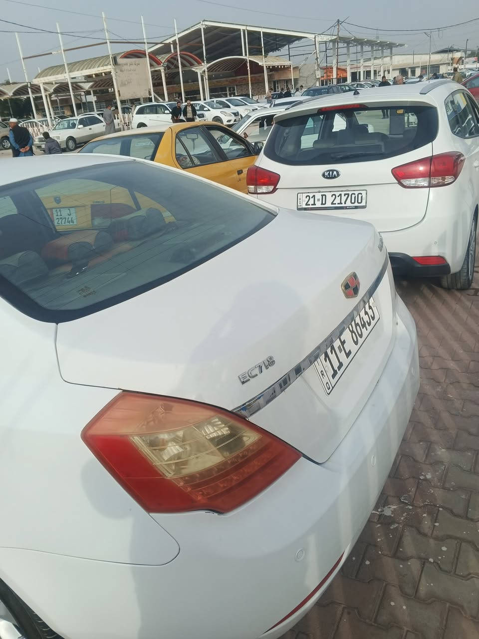 ام كراند c7 موديل 2013 باسمي سيارة رقم بغداد بلادية محرك وكير بية صبغ بجاملخات والباب الوراء سعر 50 وبية مجال الاتصال علي الرقم ***********
