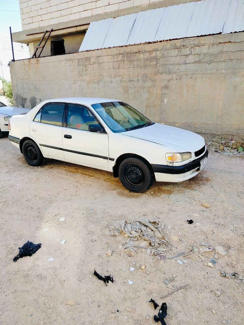 سلام عليكم) (كورلا بزون موديل 1996 مكفولة من الكصه ونغل جثة وضربه قويه مكينه وكير وحدادي وتايرات جدد رقم نجف نكليزيه سنويه 2031) سعر ب٣٦وبي مجال العنوان النجف ناحيته الحيدرية) (***********)
