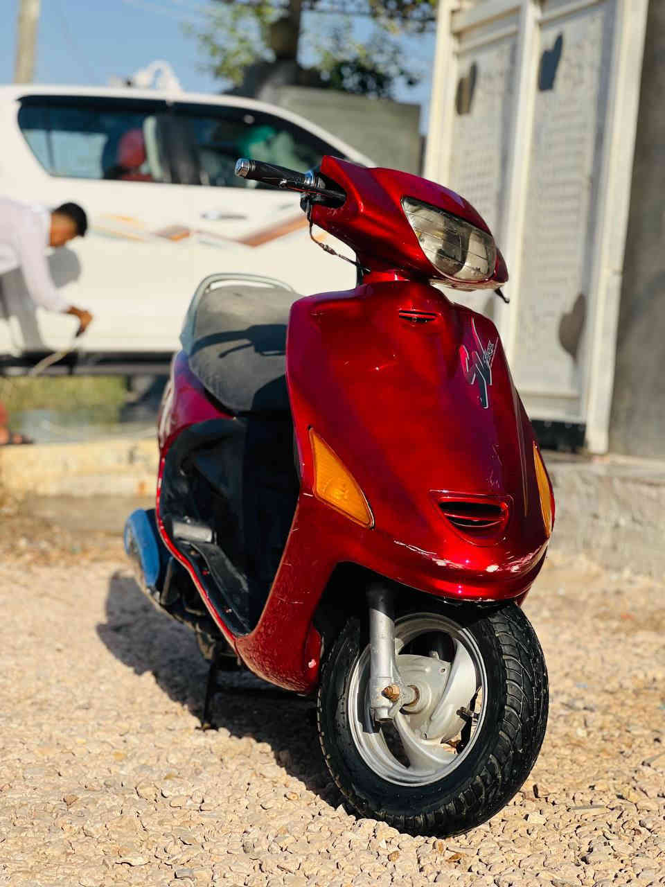 سلام عليكم دراجه للبيع مفتوحه مره وحده شلعه ومحدل دراجه ماعايزه برغي سعره 300 مال مستعجل الستفسار على هاذه رقم ***********
