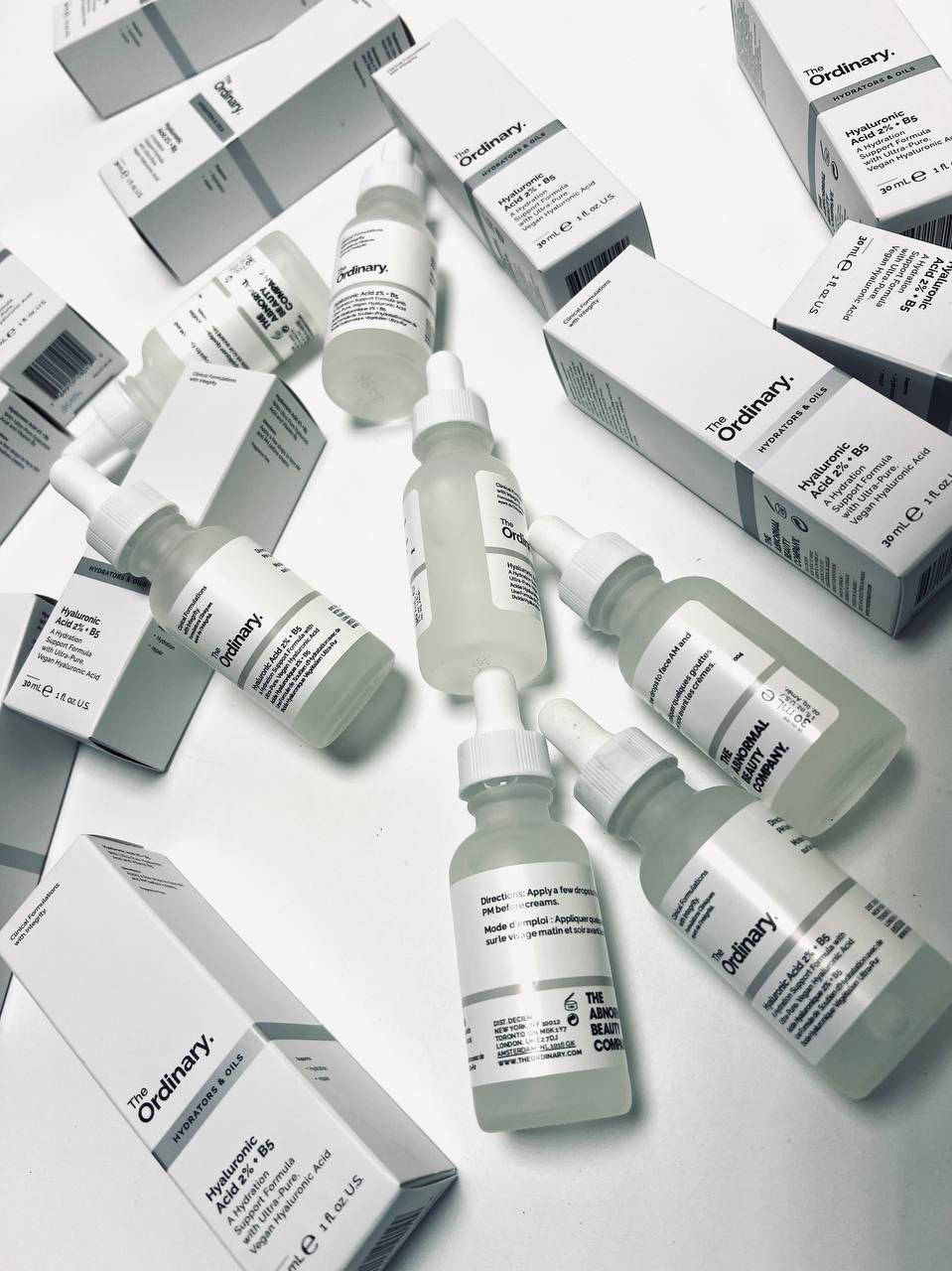 مميزات حمض الهيالورونيك + بي 5 من ذا اورديناري:
ترطيب عميق: بفضل تركيبته الغنية بحمض الهيالورونيك الصافي، يمنحك هذا السيروم ترطيبًا لا مثيل له.
تحسين مظهر البشرة: يساعد على تقليل الخطوط الدقيقة والتجاعيد، لبشرة أكثر نعومة ومرونة.
مكونات مغذية: يحتوي على فيتامين B5 ومستخلصات نباتية تعمل على تهدئة البشرة وإصلاح الأضرار.
مواصفات حمض الهيالورونيك + بي 5 من ذا اورديناري:
نباتي: مصنوع من مكونات نباتية خالصة.
خالي من الكحول والزيوت: لا يحتوي على مواد قد تسبب تهيج البشرة.
مناسب لجميع أنواع البشرة: سواء كانت بشرتك جافة، دهنية، طبيعية أو مختلطة، هذا السيروم هو الخيار الأمثل لك.
🌟🌟🌟🌟
ليش تشترون من عندنا؟ ✅
ضمان الجودة: المنتجات أصلية ومجربة ومضمونة.
نتائج حقيقية: مو بس كلام، زبائننا هم اللي يحجون عن الفرق.
اذا اول مره تشوفيني اني سحر اوفر افضل المنتجات للعناية بشعر والبشرة والجسم وبأوفر الاسعار تابعني مراح تتندمين 😍🫶🏻
دللي نفسـچ، 🧚‍♀️✨
#عناية_بالجسم #منتجات_طبيعية #روتين_جمالي #جمال_بنت_العراق #نصائح_جمالية #اكسبلور


**إذا كنت صاحب هذا الإعلان وتريد حذفه لأي سبب، رجاءا أرسل رسالة إلى الدعم الفني**