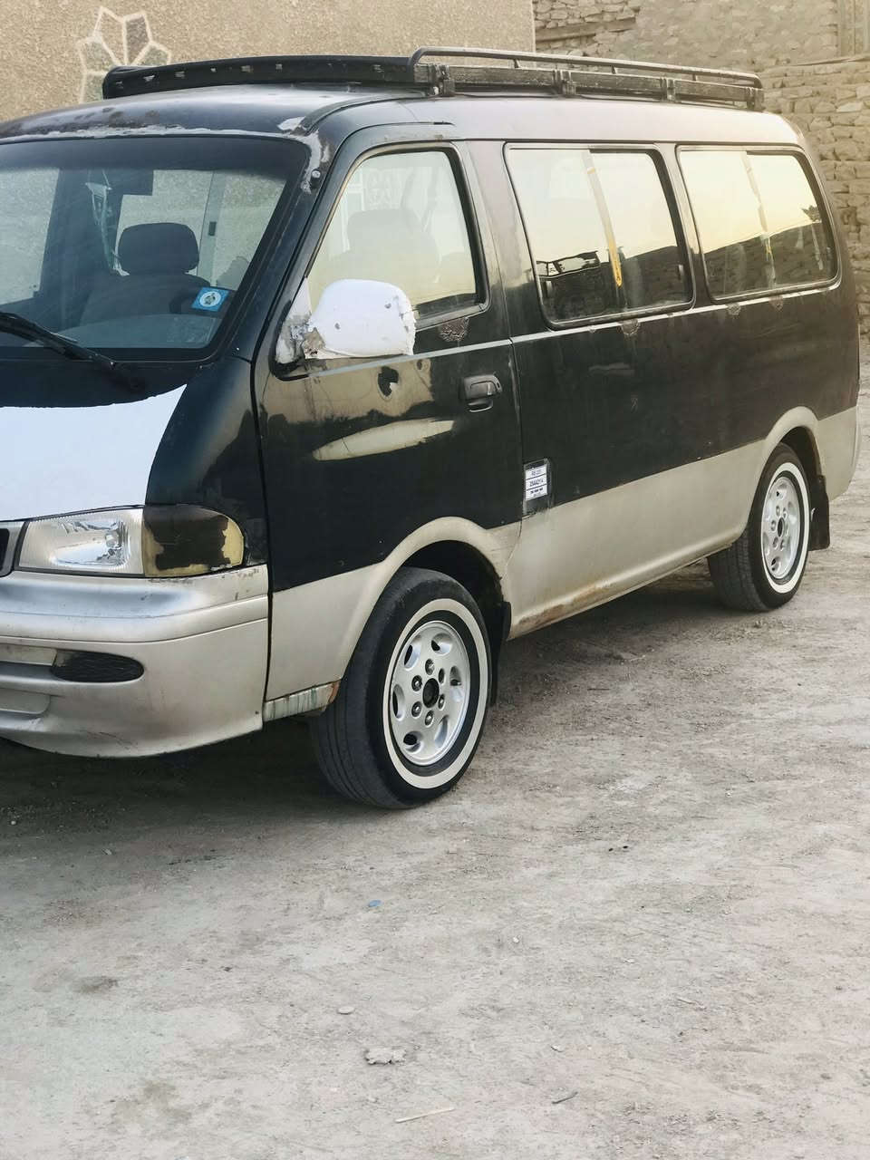 كيه بريجوو لبيع سياره بلاديه لاصبق ولا ضربه وشواصي بلاديات بس واحد معمر تخم تاير صار سبوع من شاده والباقي كله جديد المكان السماوه السعر ٥٨ وبيها ماجال حك الجيه الاتصل ***********
