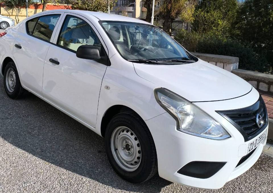 نیسان سەنی  2020
بێ بۆیاخ
 ، پێش و دوا کەپسە
تەنها کەمێک ساردی هەیە
تەنها 57 هەزار کیلۆمەتر ڕۆشتووە، 
هەموو شتێکی لەسەر شەریکە ماوەتەوە.
گێڕ و مەکینە بەشەرت 
 هیچ مەسرەفێکی نییە
 سەیارەکە.

سعر لە کۆمێنت داوابکە ڕاستەخۆ بۆت دیت 📩 

سپێری دانەگیراوە.
سەنەوی تا مانگی ٤ ی ٢٠٢٦ تازەیە

ژمارەی خاوەنی 
***********
***********
