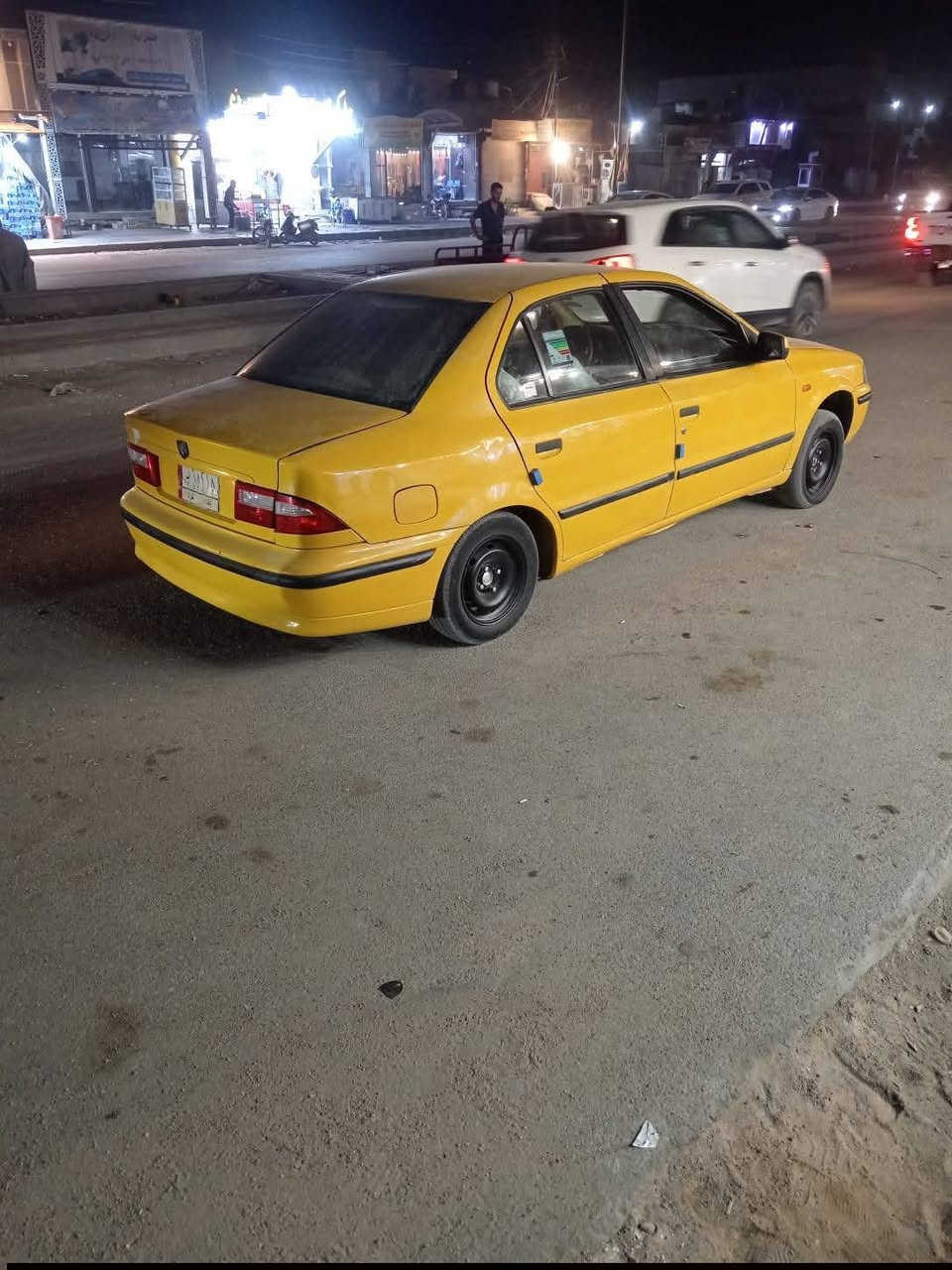 سلام عليكم سمند موديل 11 محدثه 17 مكينه كير حداديه نص عمر 
رقم بغداد بدون ضربه ولا خياس تحويل ثاني يوم مصفره هيئة غرامات
سنويه مشروع وطني خط وبحث  
مكان سياره ناصريه المركز سعره 35 وبيه مجال قليل شرايه يتصل 
***********
