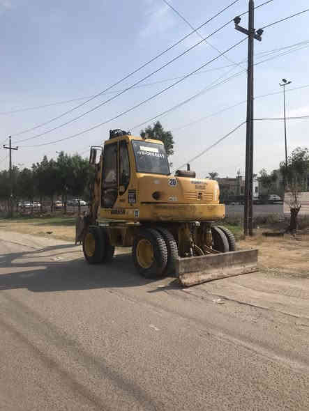 للبيع حفارة كوماتسو جاهز للعمل رقم سليمانية ***********
