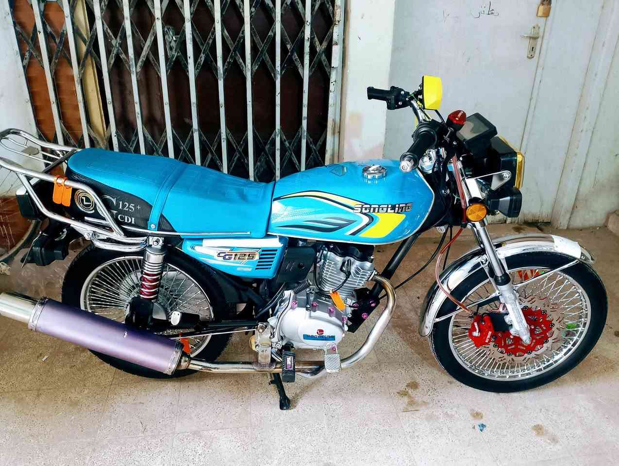 السلام عليكم دراجه تايكر موديل 2025 دراجه كفاله عامه اي نقص ما بيهه صلنصه رياضي خمس اوراق  شلعه ومعدل  فول سعرهه 760 وبيهه مجال مكاني بعقوبه تقاطع القدس رقمي واتساب فقط ***********
