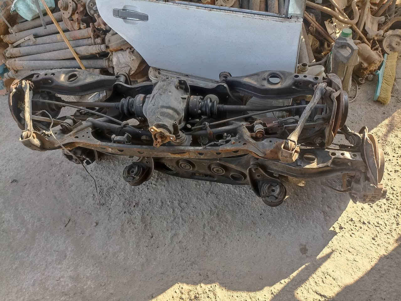 عرباين ام عيون مال گصة السعر ٢٦٠ دولار 
العنوان حلة الصوب الصغير نزلة سعد بيجو طريق بنشة الزائرين المحاذي لسكة القطار ت ***********
