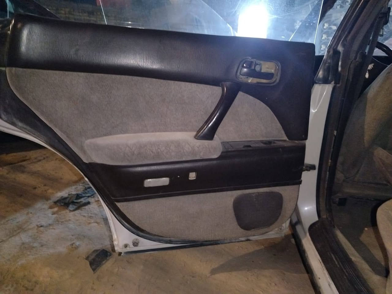 سلام عليكم سيارة مكصوصة ابيع تسقيط جوم حديد رقم بغداد سنوية ما ساقطة مالك موجود يداور بل تسقيط سيارة جاهزة وتمشي وين ماجان مكينة ٢٥٠٠ بطة سعر ٣٠ للاتصال *********** مكان ديوانية الي مايشتري خل يعبر منشور
