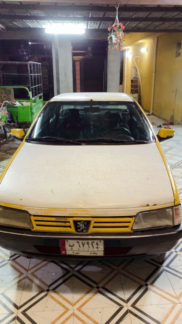 سلام عليكم بيجو 405 موديل 12 لسياره كدام لعين نضيفه بس لضربات بلصور مبينات وخباس تلكيط تحويل مباشر مكانها بغداد مدينة الصدر سعر 30 وبيها 
 اتصال+واتساب /***********
