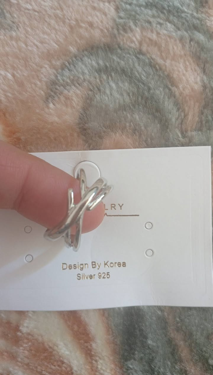 هلو بنات خاتم فضة أصلي مختوم سعرة 5 يوجد توصيل


**إذا كنت صاحب هذا الإعلان وتريد حذفه لأي سبب، رجاءا أرسل رسالة إلى الدعم الفني**