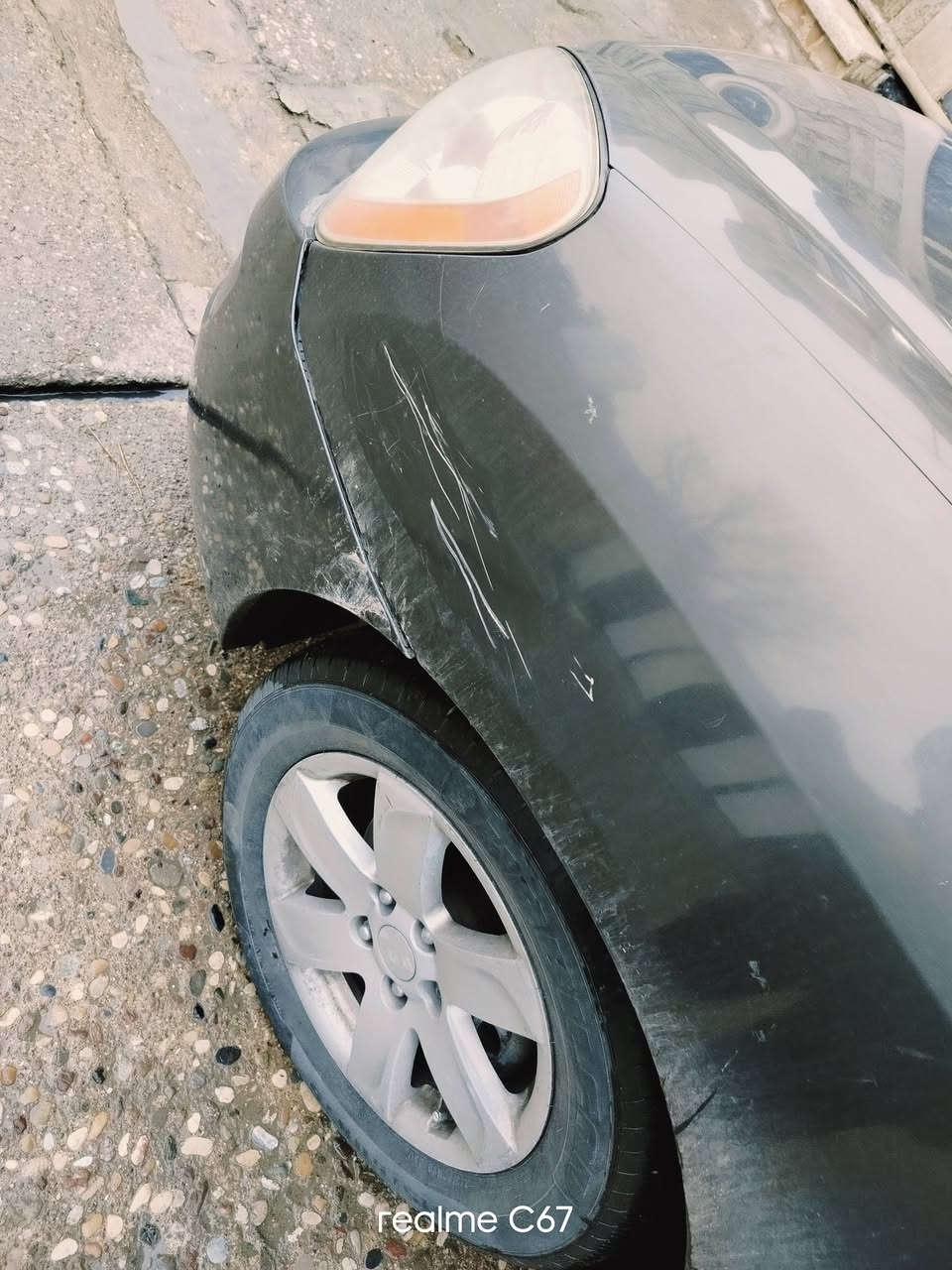 كيا راندو امريكي ضررها جملغ الوره وسوناره مبين خمسه راكب محرك6 2700 للاتصال
***********
