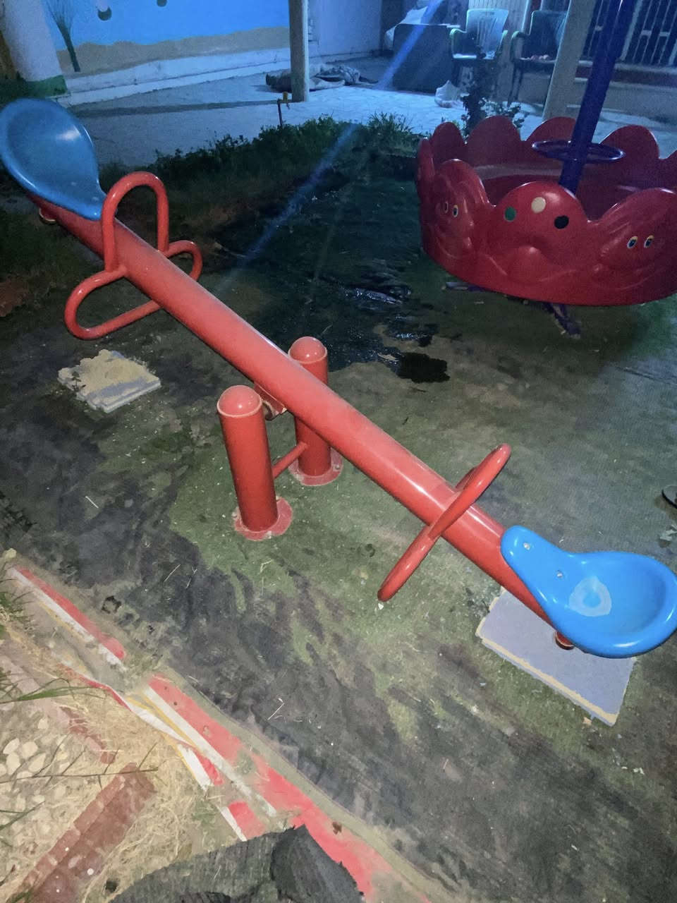 السلام عليكم 
العاب للبيع 
فراره وجهاز توازن وزحليكه عدد 2 ومراجيح عدد 3 كراسي وكوخ وجهاز توازن بلاستك وطبلات بلاستك عدد 2 وكراسي اطفال عدد 15 وكرسي مكتبي وسبورات عدد 2 ورحلات حجم كبير عدد 12  وتراب  وميز بلازما 
كلهن للبيع مستخدم شي قليل جداً يعني اخو الجديد 
ابيعهن كلهن شلع قلع بيع مستعجل

السعر مليون و750 الف


**إذا كنت صاحب هذا الإعلان وتريد حذفه لأي سبب، رجاءا أرسل رسالة إلى الدعم الفني**