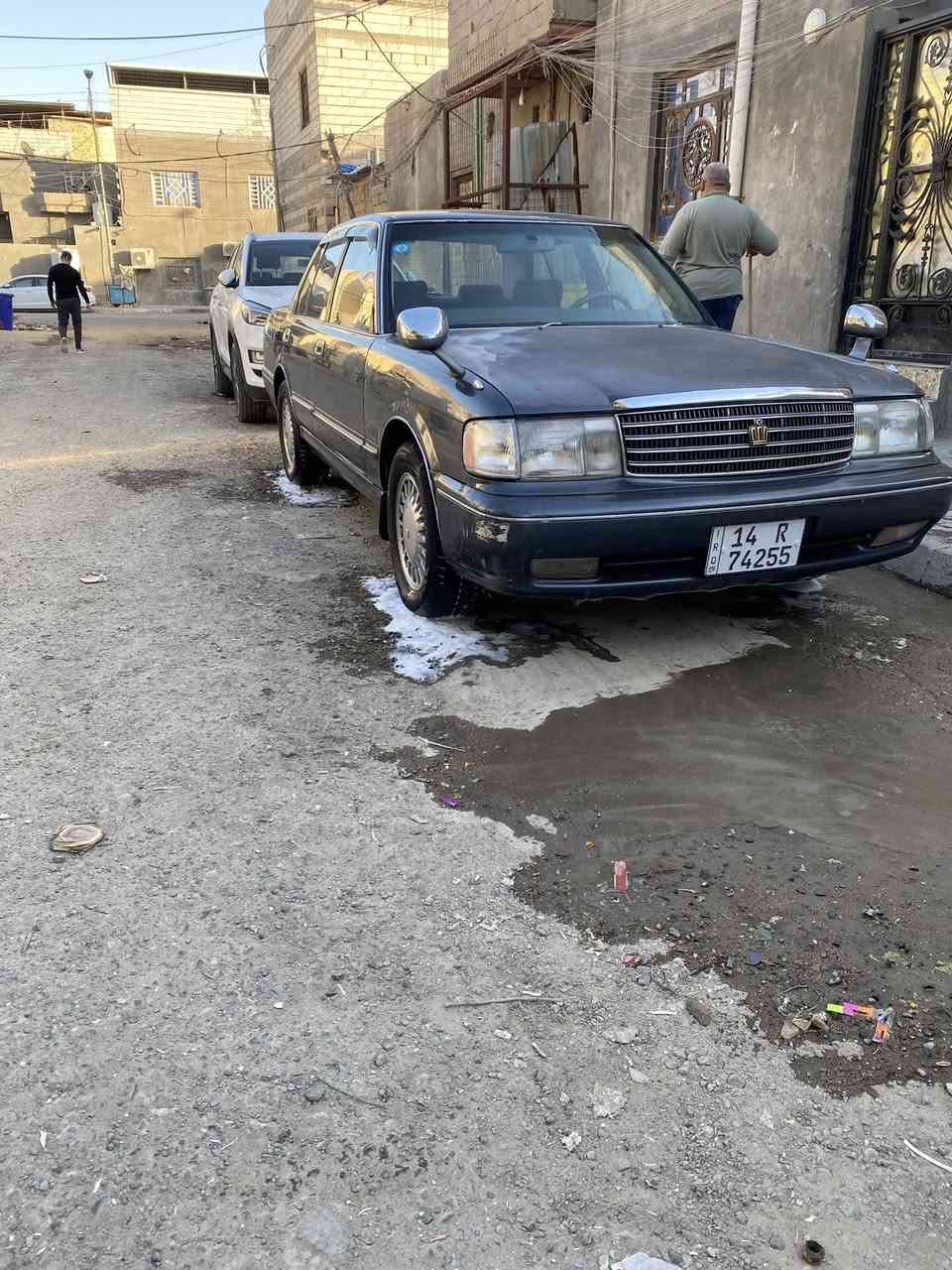 أرنب لون رمادي موديل 2000 تخم تاير جديد حداديه جديده مكينه كير جدد مكفوله من الضربه ونقل جثه سياره جديده بسمي مكان البصره  *********** السعر ٧٣
