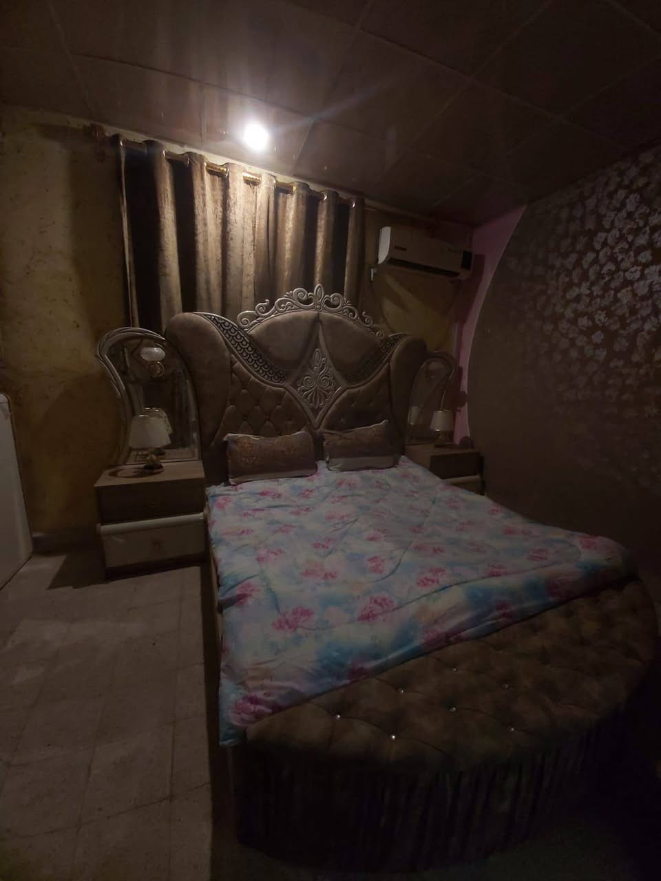 غرفه 10قطع تركي خشب ثقيل السعر 650 وبيها مجال الزبير الجاهزه
***********
