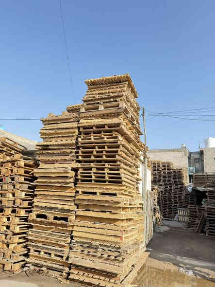 سلام عليكم يوجد لدينا سكيب خشب قوي ونظيف جدا يوجد قياس 120 / 100 ويوجد أيضا قياس 120/80 ويوجد أيضا سكيب محير القياسات مال سيراميك ومقرنص 

*********** 
***********
