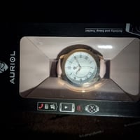 ساعة نسائية • وردي • ترتبط بالموبايل