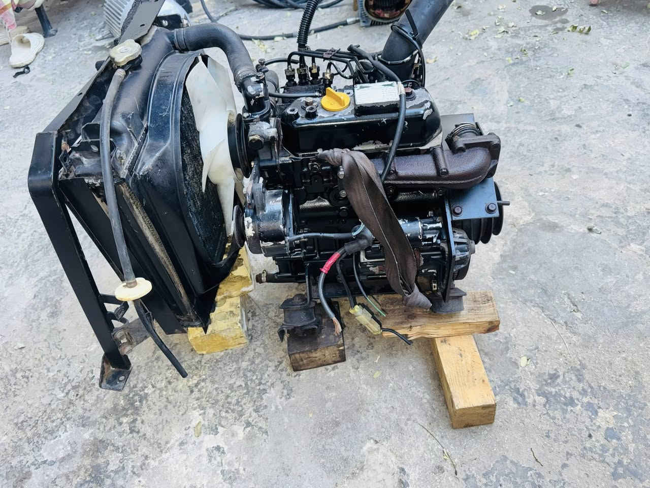 محرك ينمر 3 بستم حاوية كامل مع تفرعات شرط شغل وفحص الة تاخذ 
مكاني بغداد 
***********
