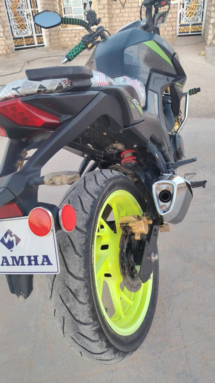 هايوشه.DRمحرم200. 6كير لماطور جديد نقص بس شاشه وشفقه وصينه عليهن وراح يصلن  سعر 1300 وبي مجال بسيط االمكان حديثه رقم صاحب دراجه ***********
