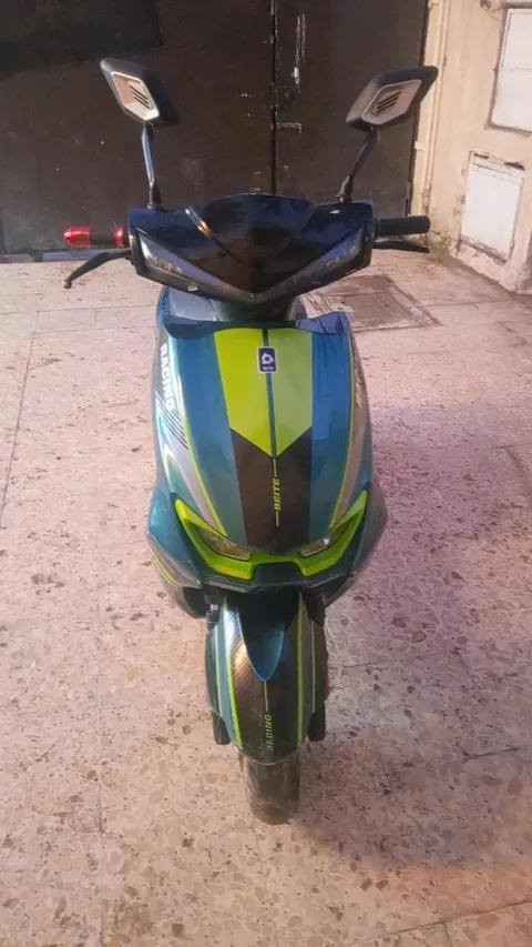 مكلف بل نشر السلام عليكم دراجه شحن للبيع مكان بغداد السعر 400 وبي مجال التفاصيل اتصل على الرقم ***********
